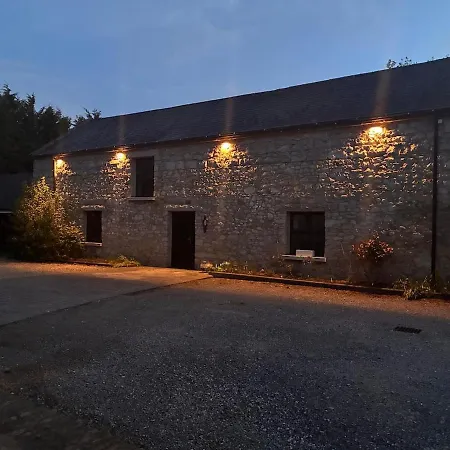 Dunville Barn Peaceful Rural Escape Semesterbostad